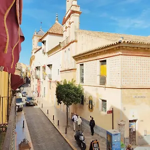 Homeyseville- Bright At Santa Cruz 6 Pax, Parking Optional Apartamento
